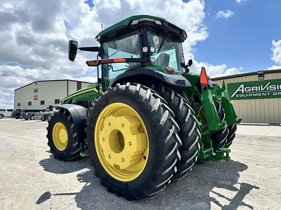 Image of John Deere 8R 410 equipment image 4