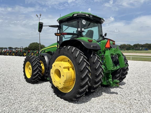 Image of John Deere 8R 410 equipment image 2