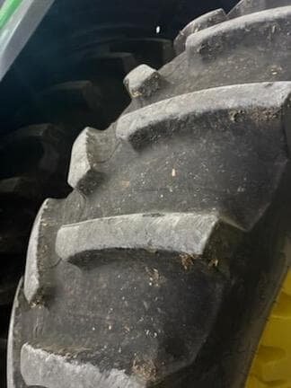 Image of John Deere 8R 410 equipment image 4