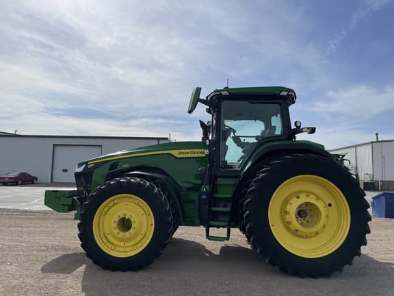 Image of John Deere 8R 410 equipment image 4