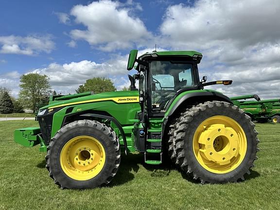 Image of John Deere 8R 410 equipment image 2