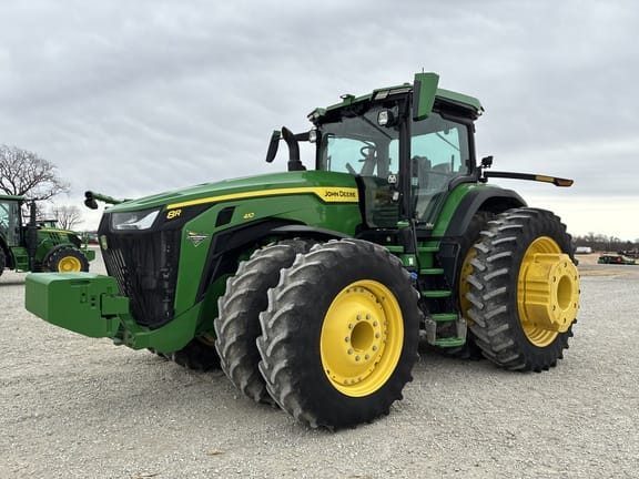 2023 John Deere 8R 410 Equipment Image0