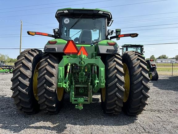 Image of John Deere 8R 410 equipment image 4