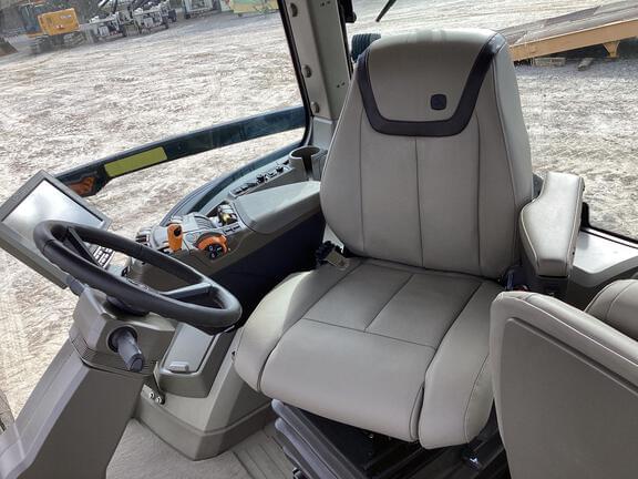 Image of John Deere 8R 410 equipment image 4