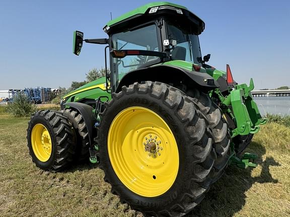 Image of John Deere 8R 410 equipment image 1