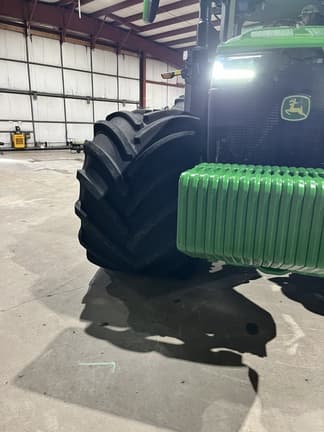 Image of John Deere 8R 410 equipment image 4