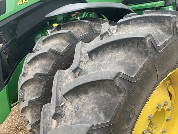 Image of John Deere 8R 410 equipment image 4