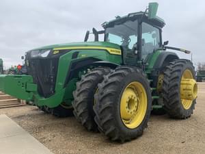 2023 John Deere 8R 410 Image