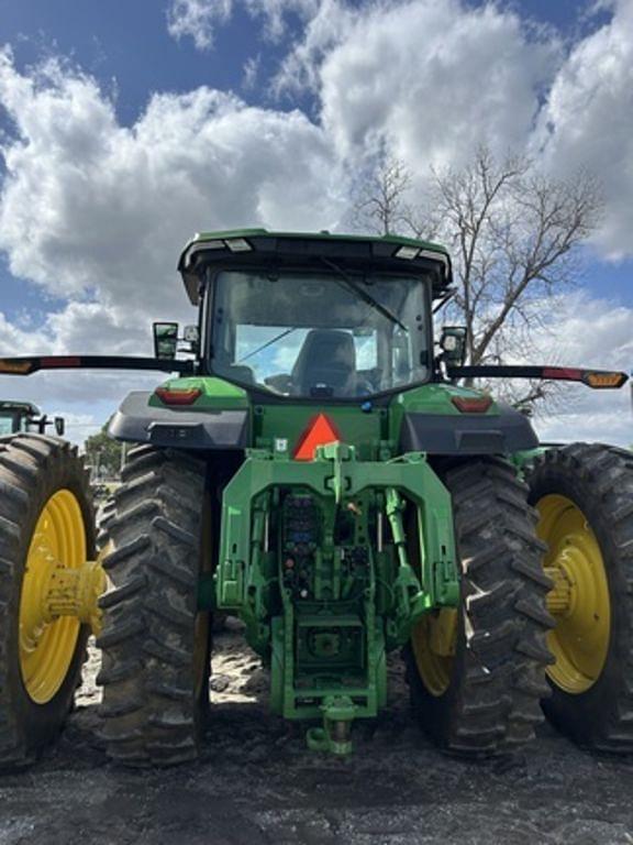 Image of John Deere 8R 410 equipment image 4