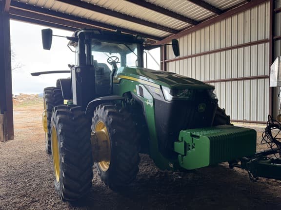 Image of John Deere 8R 410 Primary image