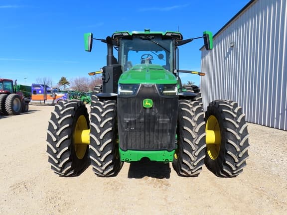 Image of John Deere 8R 410 equipment image 4
