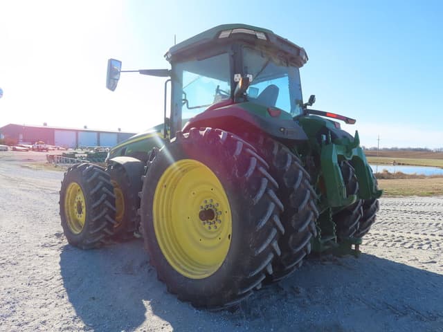 Image of John Deere 8R 410 equipment image 4