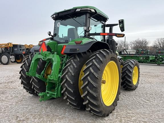 Image of John Deere 8R 410 equipment image 2