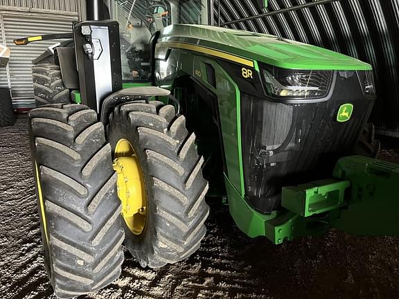 Image of John Deere 8R 410 equipment image 4