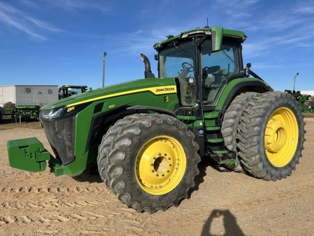 2023 John Deere 8R 410 Equipment Image0
