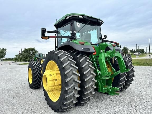 Image of John Deere 8R 410 equipment image 4