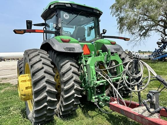 Image of John Deere 8R 410 equipment image 4