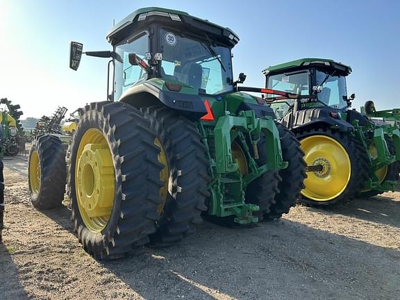 Image of John Deere 8R 410 equipment image 4