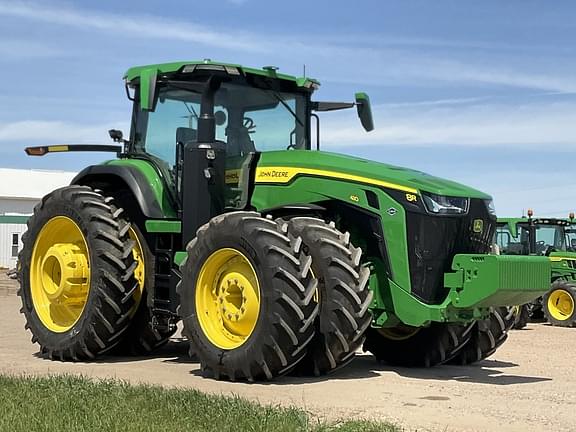 Image of John Deere 8R 410 Primary image