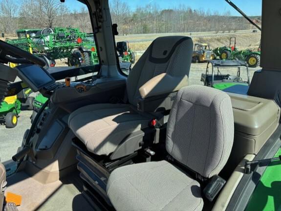 Image of John Deere 8R 410 equipment image 3