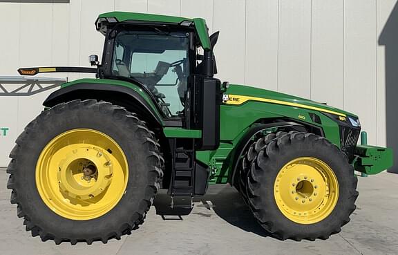 Image of John Deere 8R 410 equipment image 1