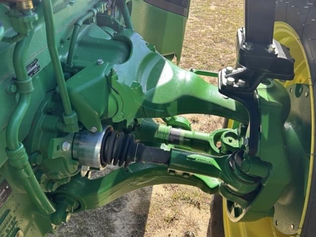 Image of John Deere 8R 410 equipment image 2