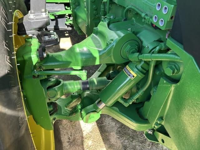 Image of John Deere 8R 410 equipment image 3
