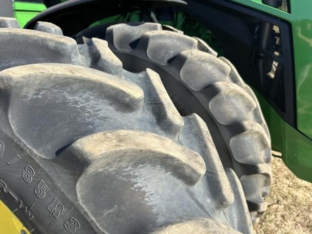 Image of John Deere 8R 410 equipment image 4
