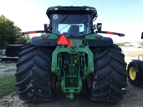 Image of John Deere 8R 410 equipment image 3