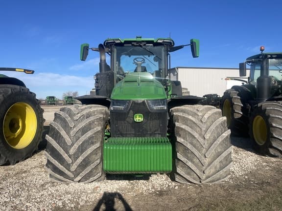 Image of John Deere 8R 410 equipment image 2