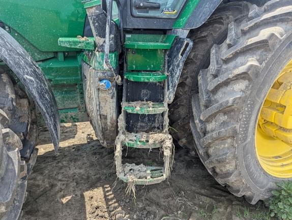 Image of John Deere 8R 410 equipment image 4