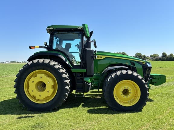 Image of John Deere 8R 410 equipment image 4