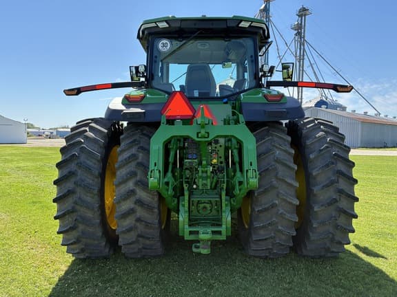 Image of John Deere 8R 410 equipment image 3