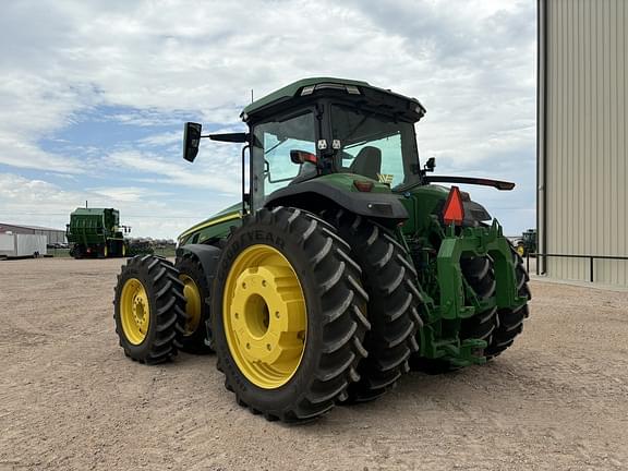 Image of John Deere 8R 410 equipment image 2