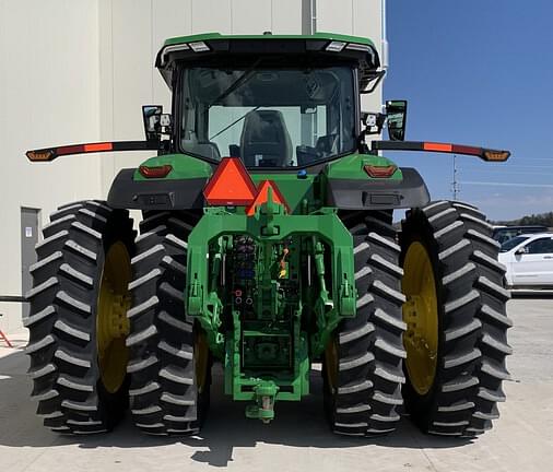 Image of John Deere 8R 410 equipment image 3