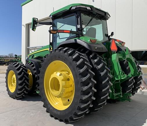 Image of John Deere 8R 410 equipment image 4