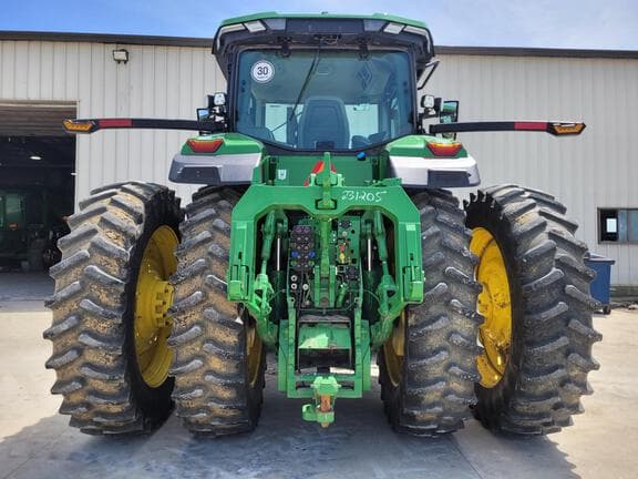 Image of John Deere 8R 410 equipment image 4