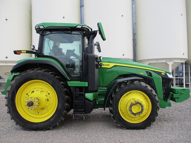 Image of John Deere 8R 410 equipment image 3