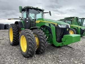 2023 John Deere 8R 410 Image