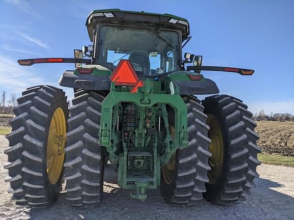 Image of John Deere 8R 410 equipment image 4