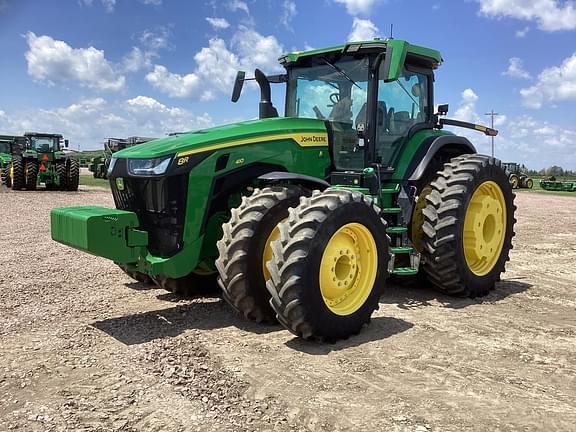 Image of John Deere 8R 410 equipment image 2