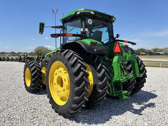 Image of John Deere 8R 410 equipment image 2