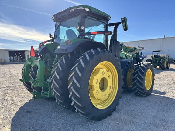 Image of John Deere 8R 410 equipment image 4