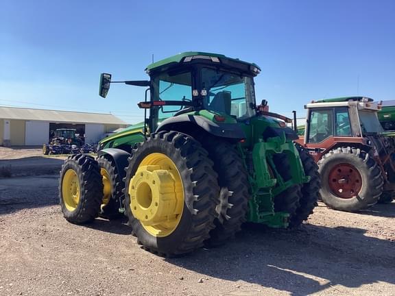 Image of John Deere 8R 410 equipment image 2