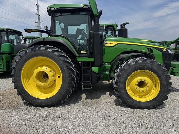 Image of John Deere 8R 410 equipment image 4