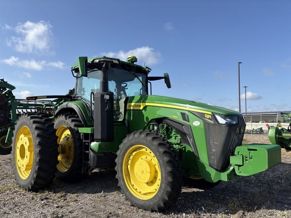 2023 John Deere 8R 410 Equipment Image0