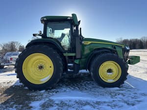 2023 John Deere 8R 410 Image
