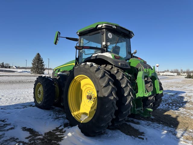 Image of John Deere 8R 410 equipment image 4