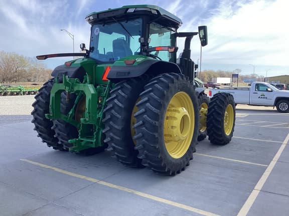 Image of John Deere 8R 410 equipment image 3