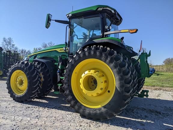 Image of John Deere 8R 410 equipment image 4